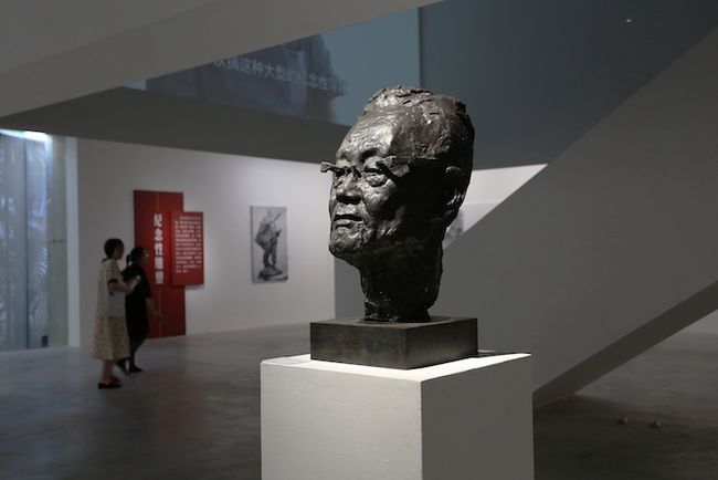 亚洲精品不卡无码成人AV 亚洲精品成人AV的亚洲成功海报